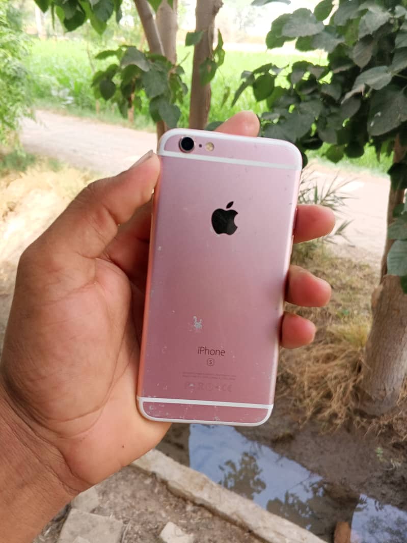 Apple iPhone 6S 1