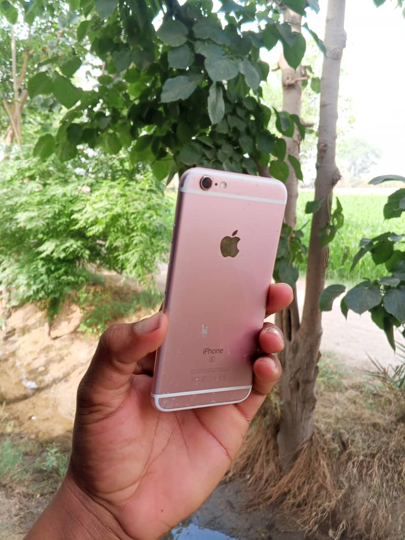 Apple iPhone 6S 4