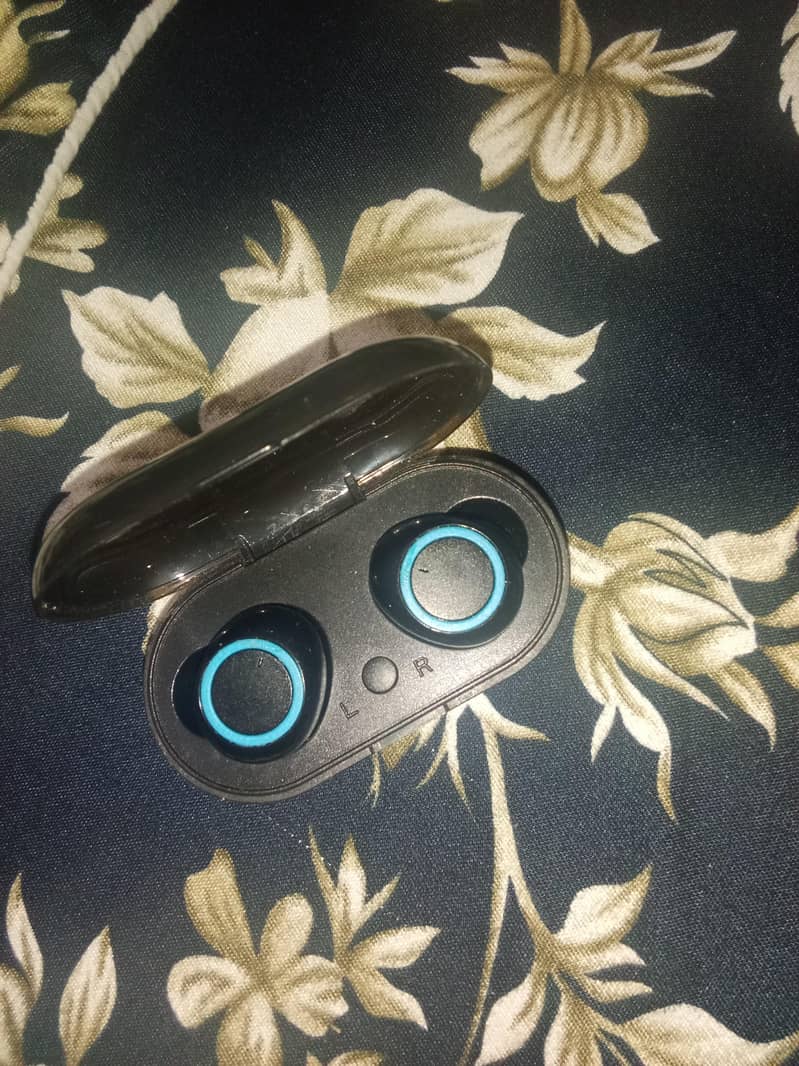 Earbuds 5