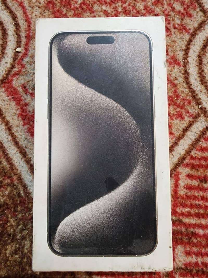 Iphone 15 Pro MAX 6