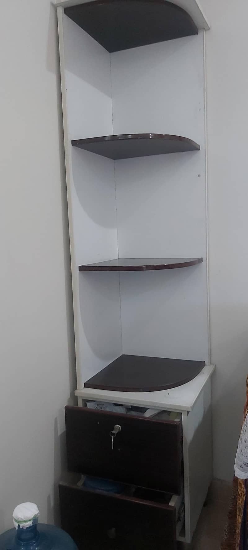 Corner table 0