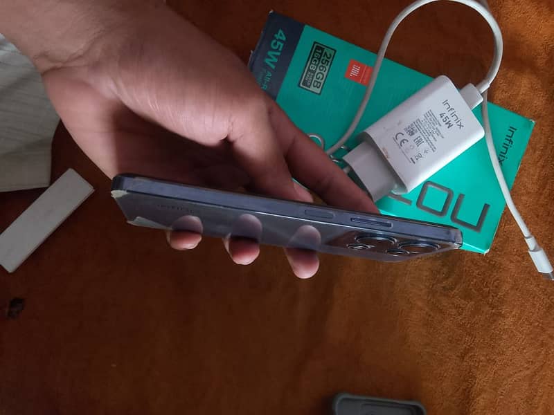 Infinix Note 30 6