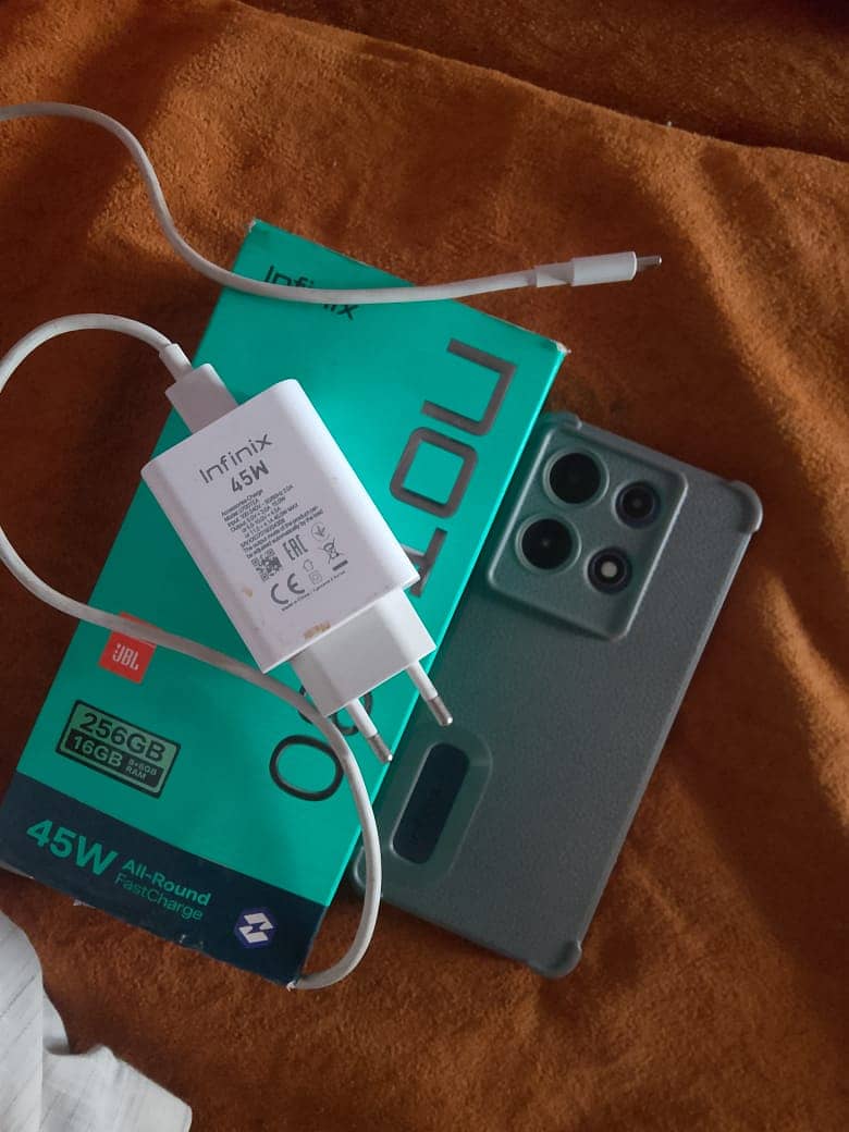 Infinix Note 30 7
