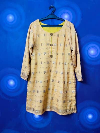 Shirt and dupatta for sale