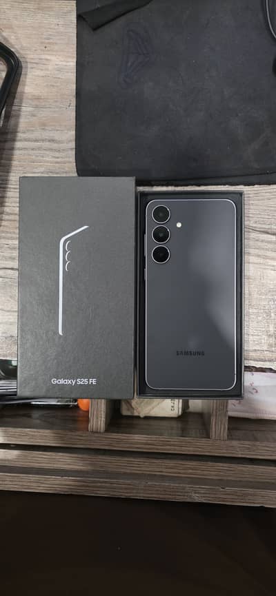 Samsung Mobile S25 FE