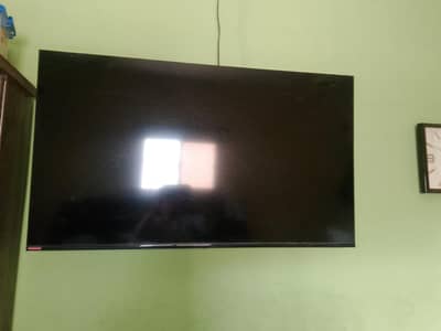 50 inch ki led hai 1 year used haii