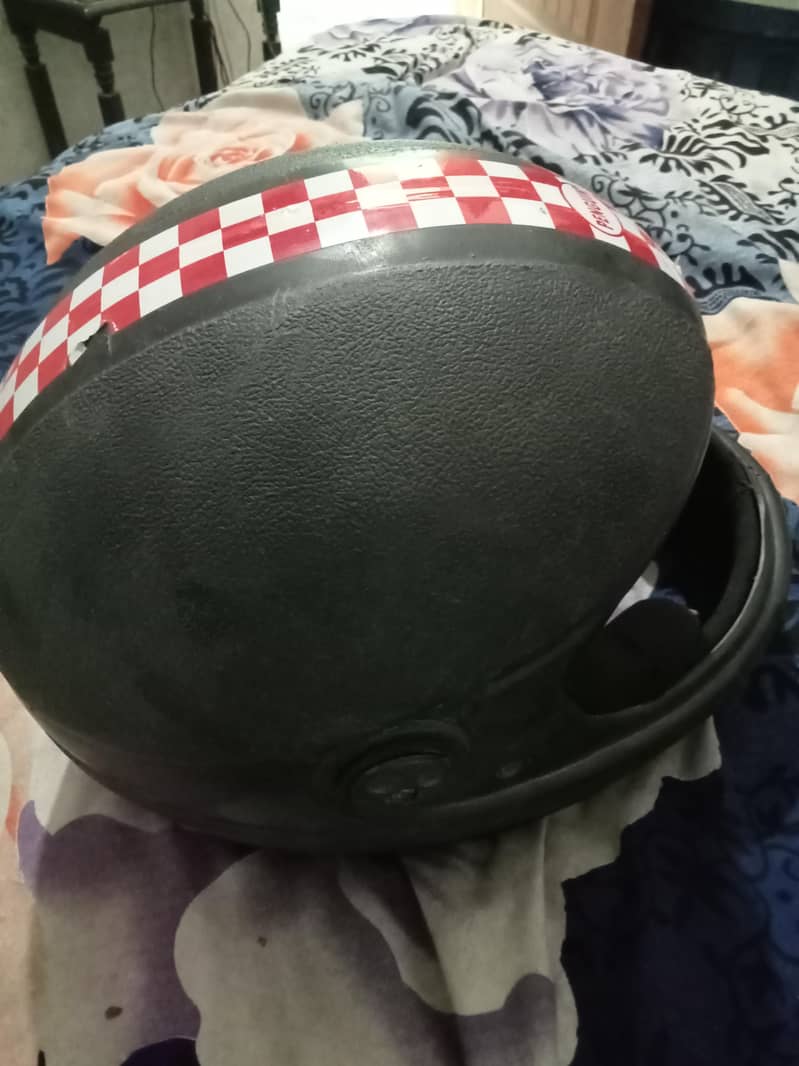 helmet 0
