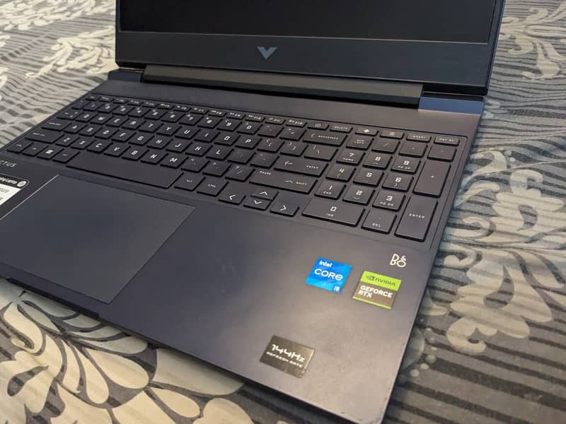 HP Invictus 5