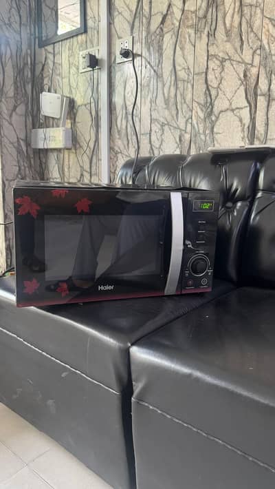 microwave oven