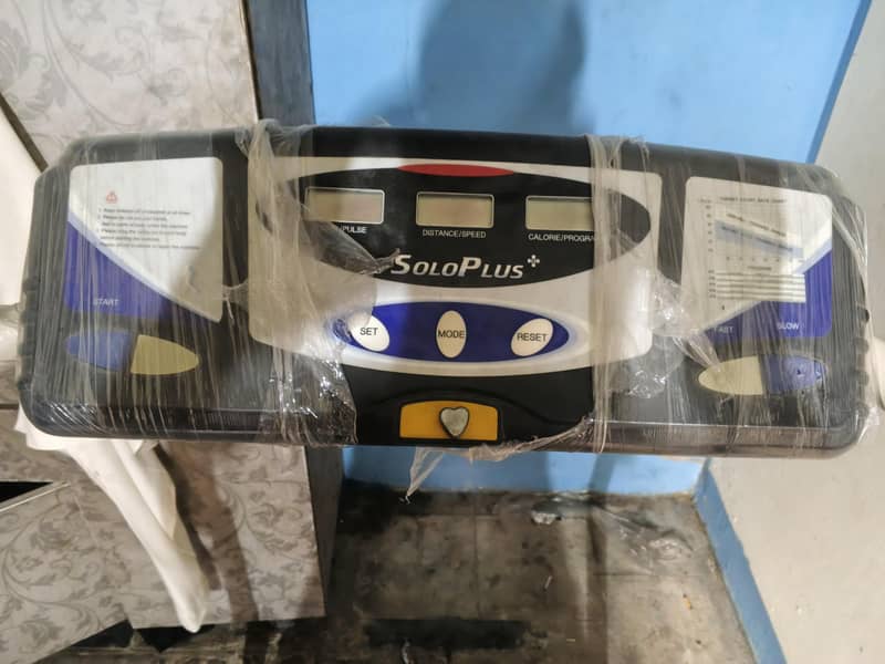Automatic Electric Treadmill – Excellent Condition 0
