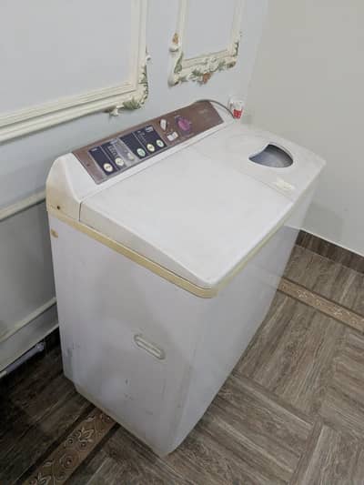 washing machine with spinner