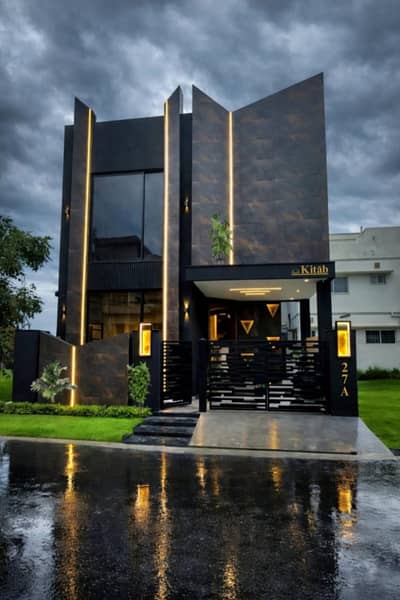 Luxurious 5 Marla Lavish Bungalow On Top Location For Sale in DHA Phase 9 Town Lahore