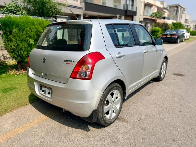 Swift 2016 DLX Automatic 3