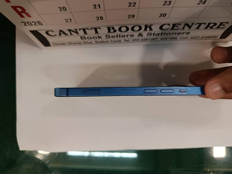 Apple iPhone 13 5