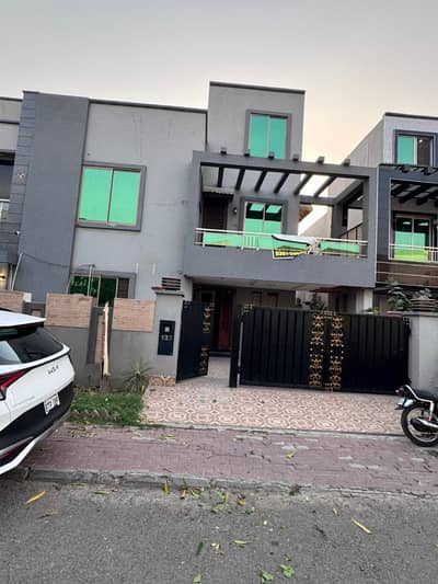 10 MARLA LUXURY FULL HOUSE FOR RENT GULMOHAR BLOCK