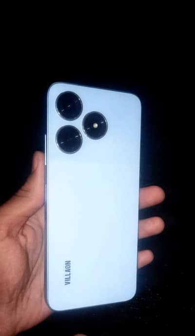 Villaon V40s 4 month used mobile