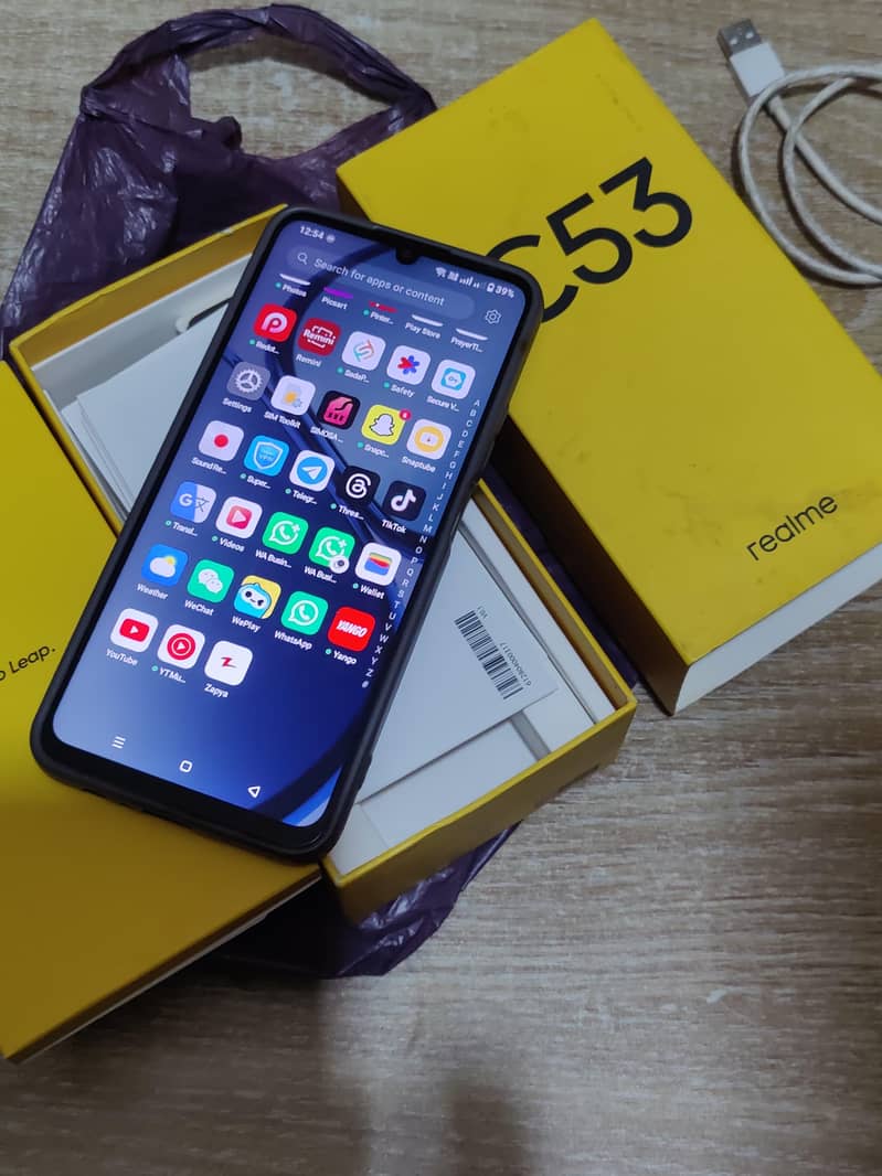 Realme C53 0