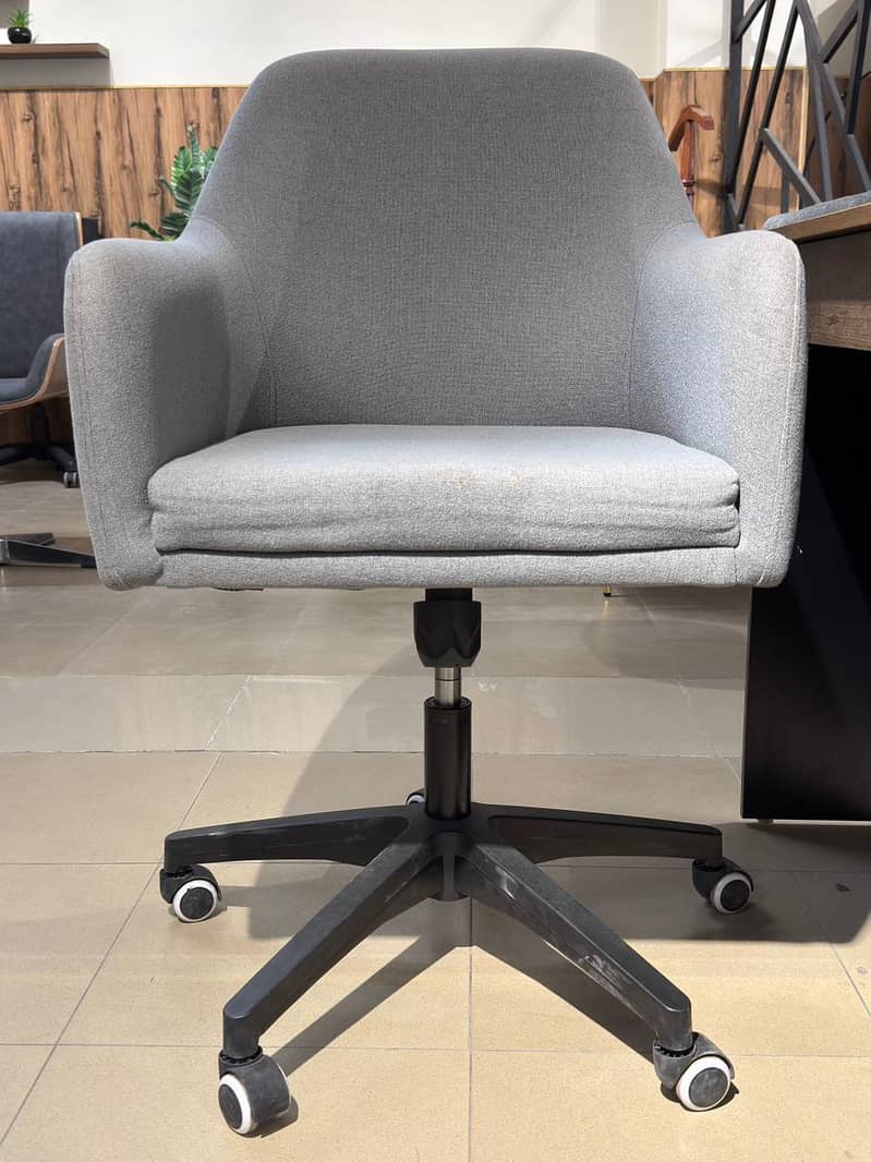 Visitor Chairs 2