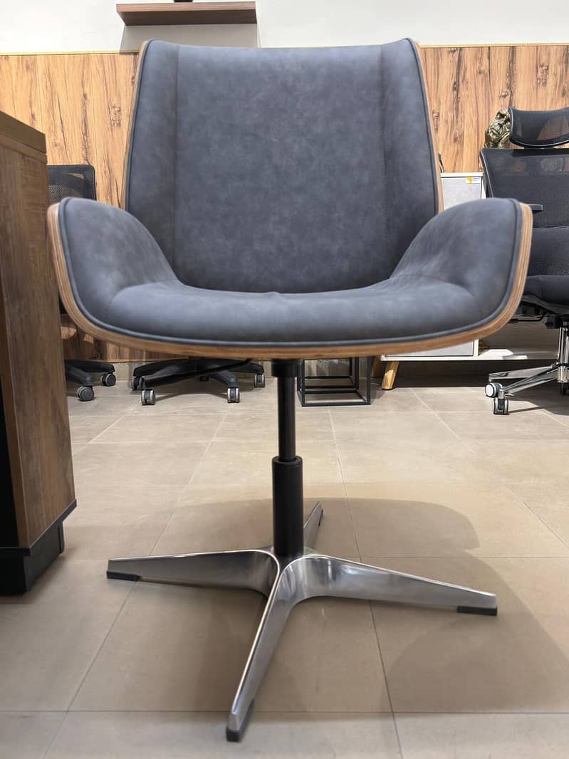 Visitor Chairs 12