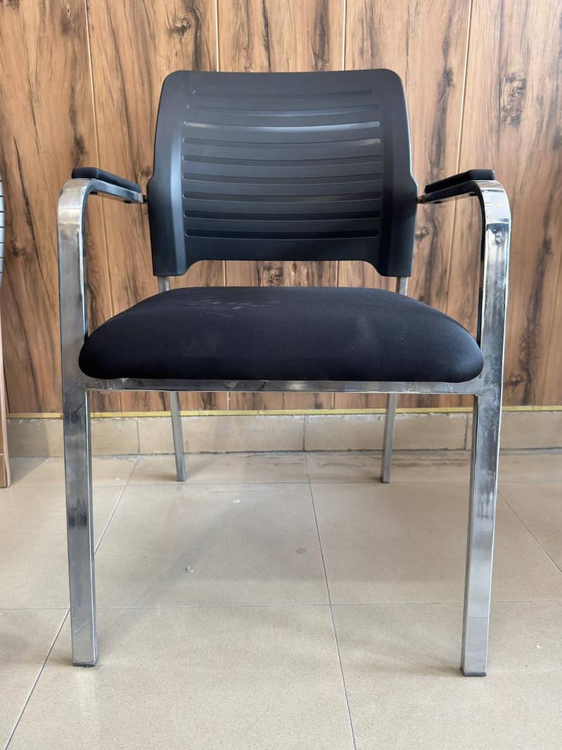 Visitor Chairs 15