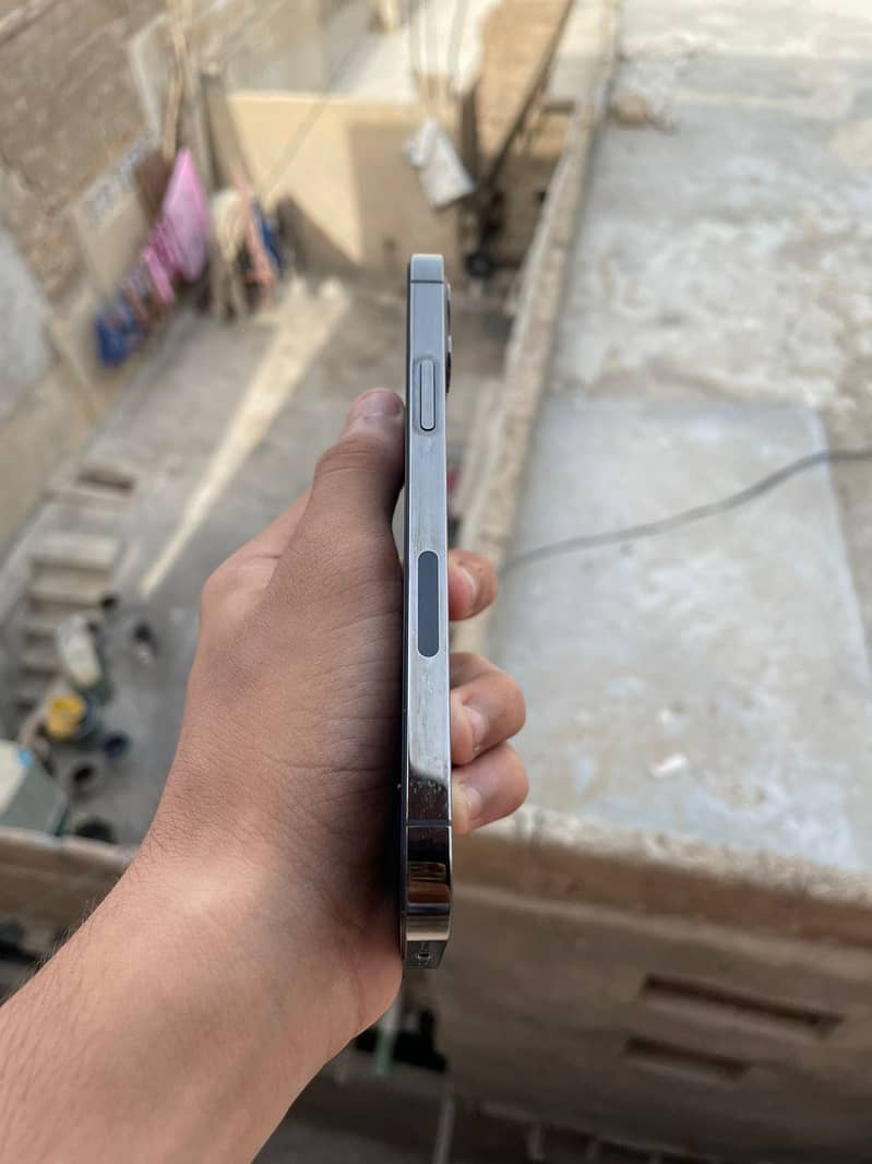 iPhone 12 Pro bypass 1