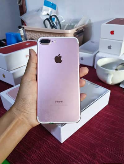 Iphone 7puls 128 GB my WhatsApp number O325.19. 23.475