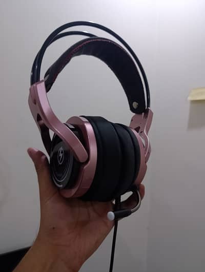 gaming headphone vibrate