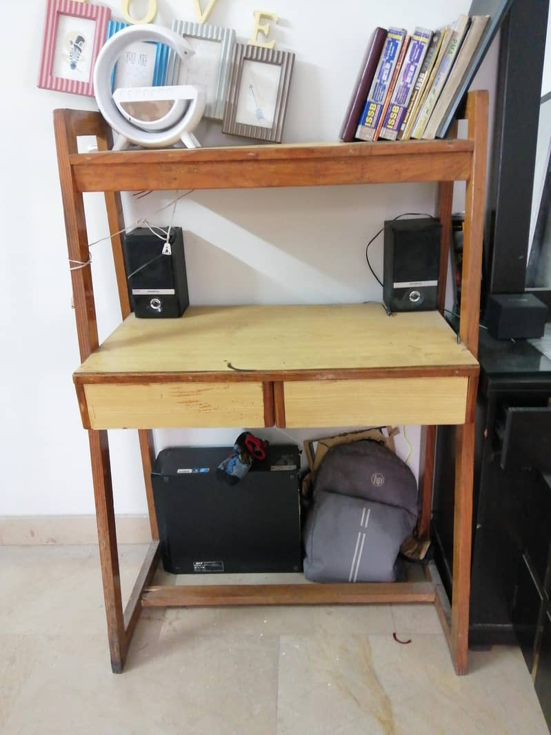study table 0