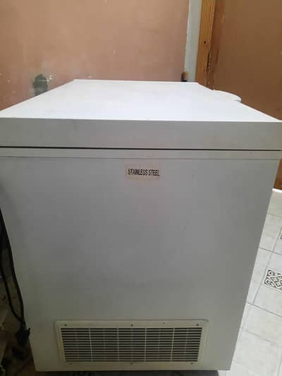 single door deep freezer