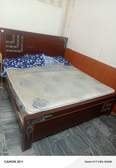 Bed and Master Spring Mattress For Sale