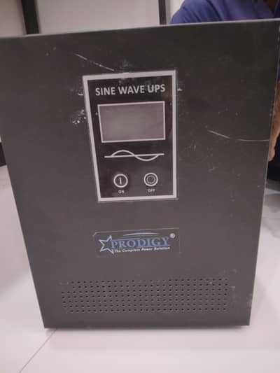 6KVA UPS (48V Battery) Heavy Duty - Single Phase - Good Condition