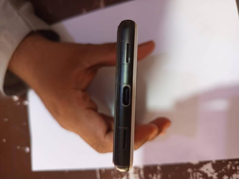 Google pixel 6a 4