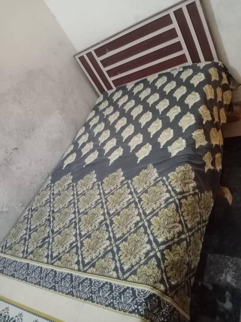Bed sela 1