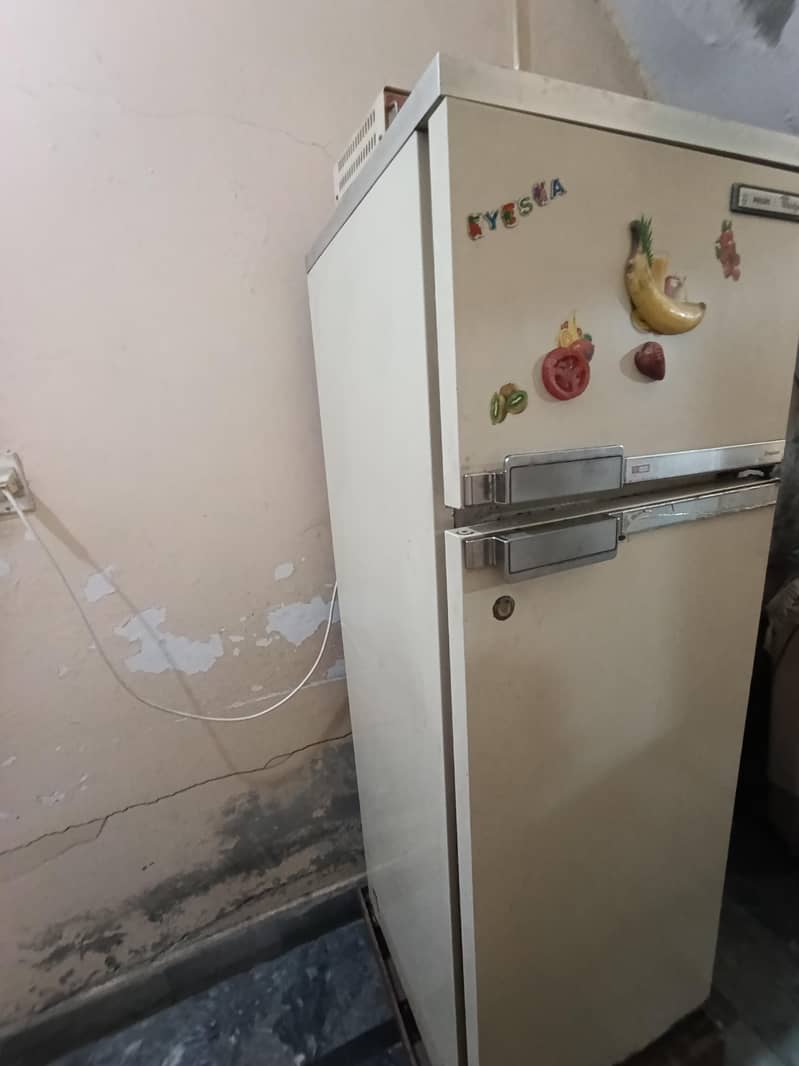 Philips Refrigerator 4
