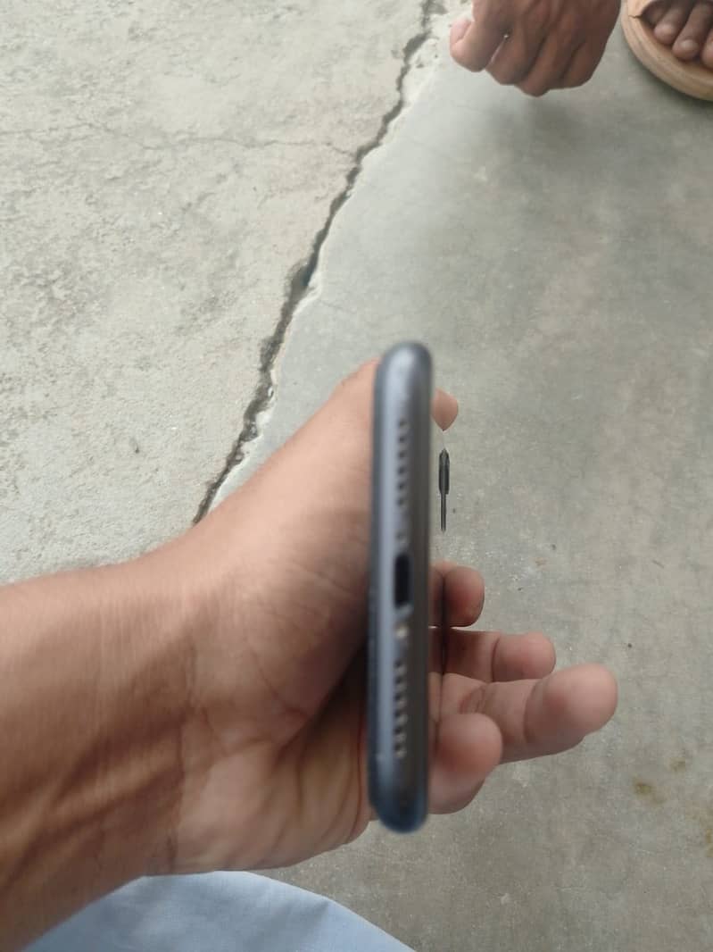 iPhone 11 1