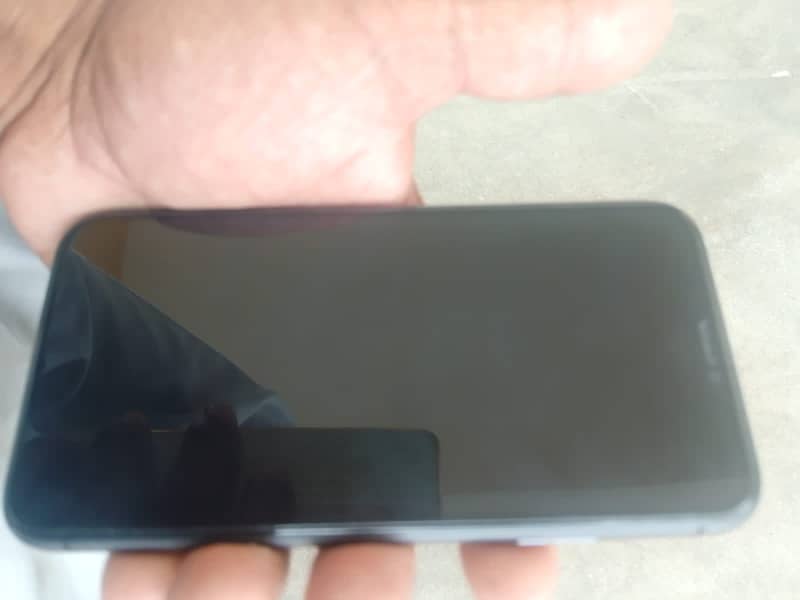 iPhone 11 5