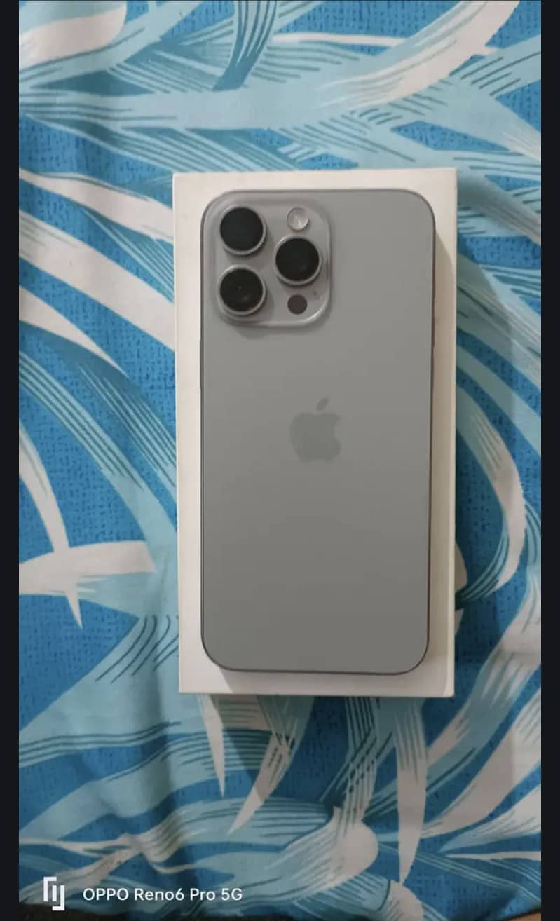 iphone 15 pro max. 0