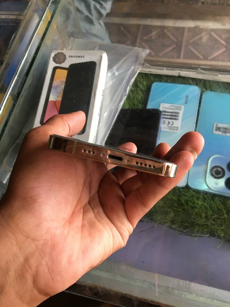 iPhone 12 Pro 1