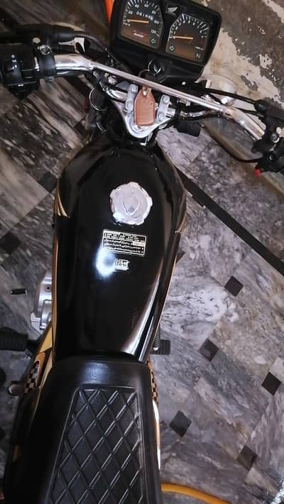 HONDA 125 SLEF START CONDITION BRAND NEW JUST LIKE A SHOWROOM