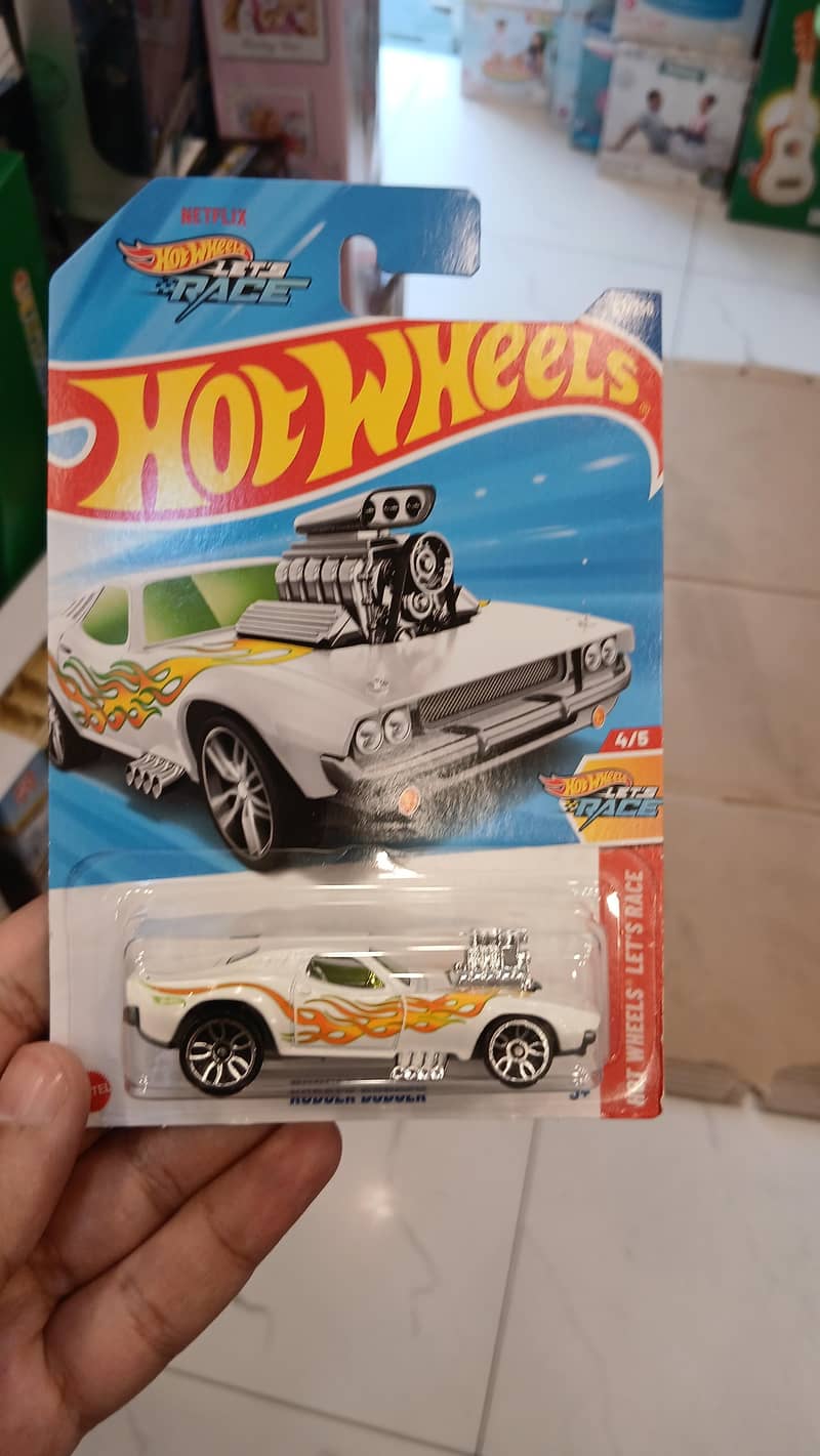 Hotwheels Dinkey 2