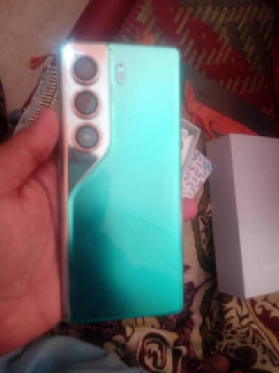 Tecno cammon 40 pro all ok all original. . . . 03172412300