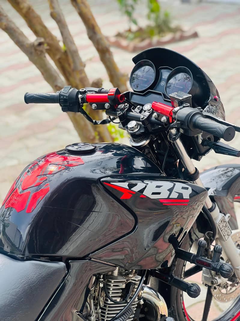 ybr 125 3