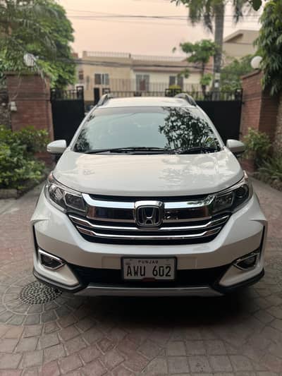 URGENT SALE BRAND NEW CAR.