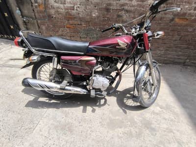 Honda 125 totally genuine