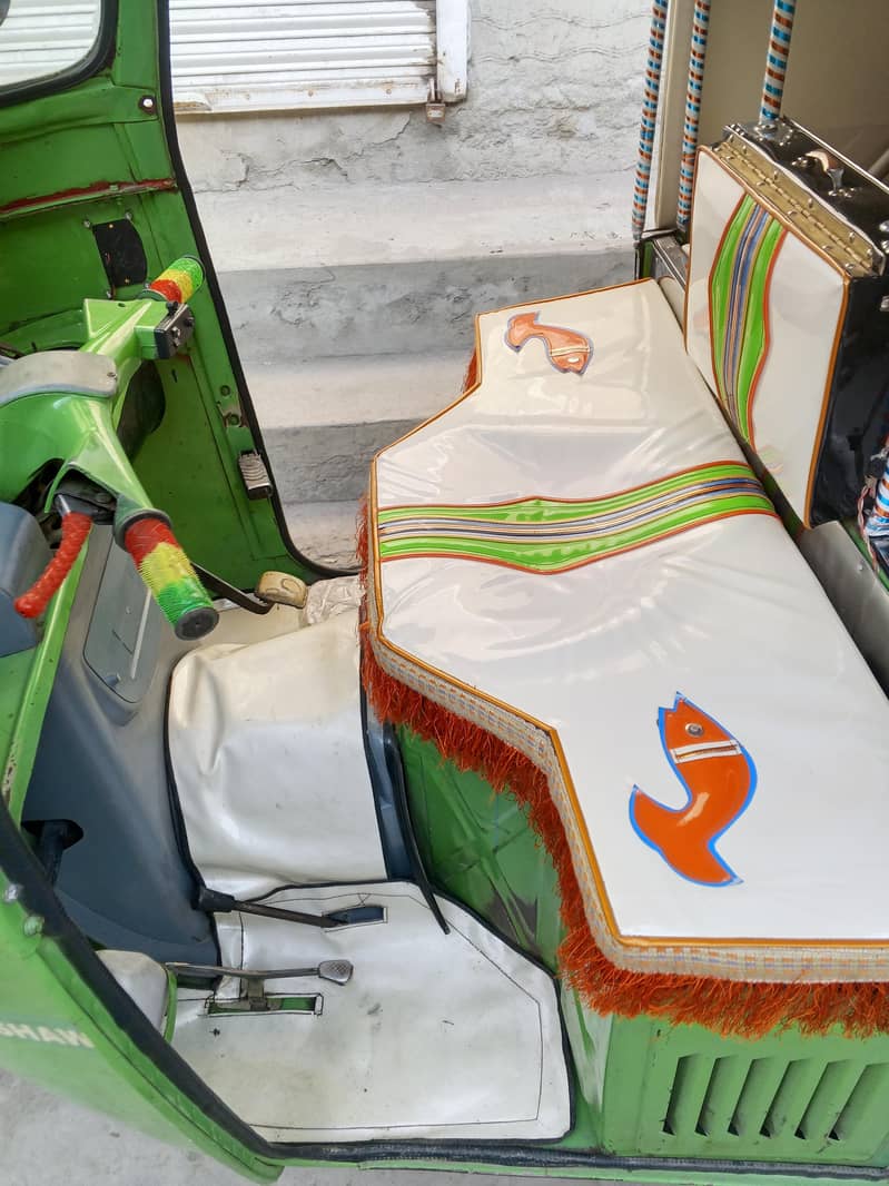 CNG rickshaw 2