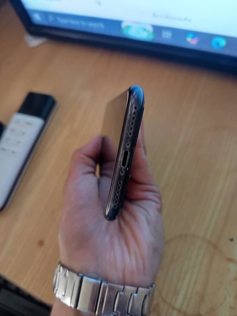 Apple iPhone 7 4