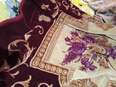 2 double bed blankets in a very good condition for sale