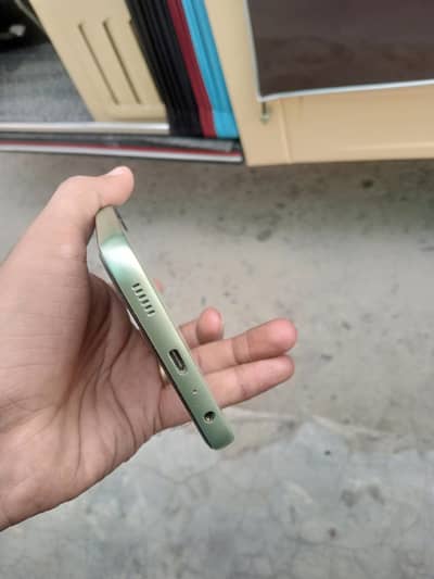 Samsung Galaxy 24 non pta