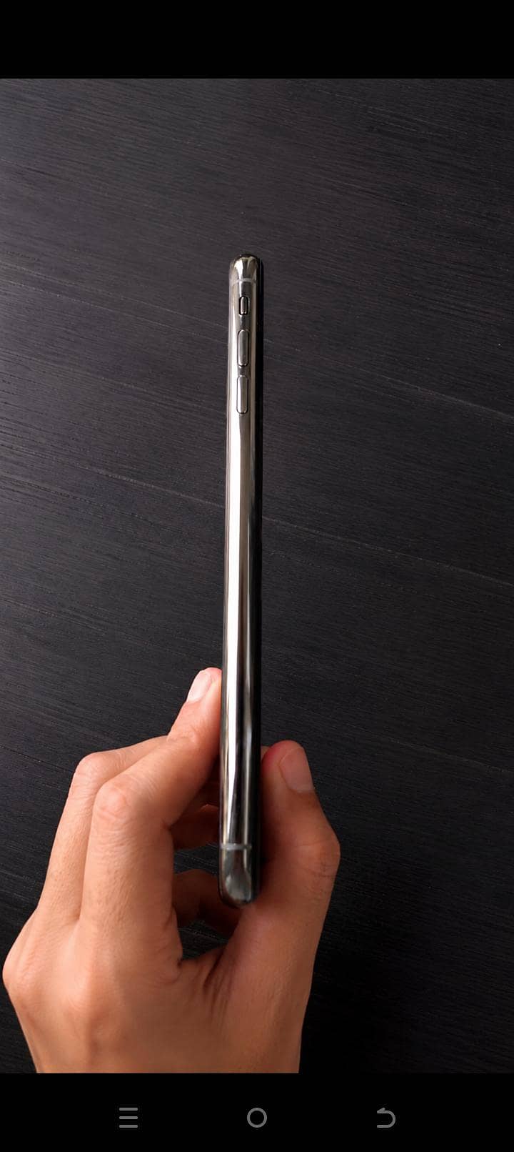 iphone XS max 3