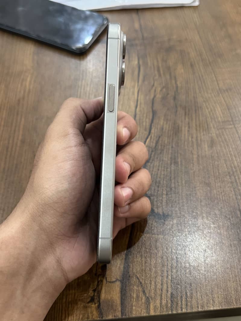 Iphone 15 Pro Max 3